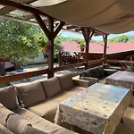 Maria Vendeghaz Apartament