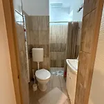 Maria Vendeghaz Apartament