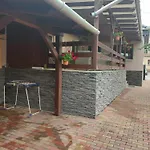 Apartament Maria Vendeghaz *