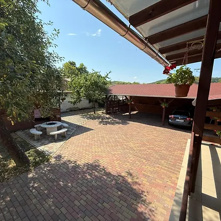 Apartament Maria Vendeghaz