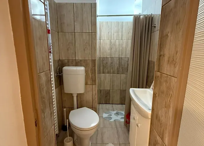 Maria Vendeghaz Apartament