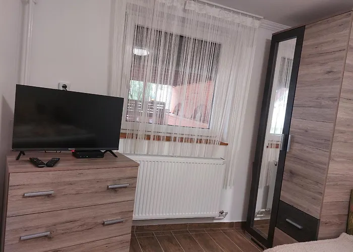Maria Vendeghaz Apartament *
