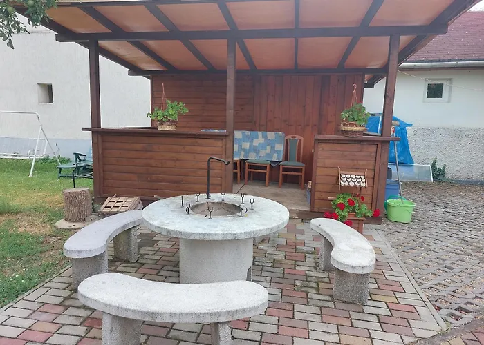 Apartament Maria Vendeghaz